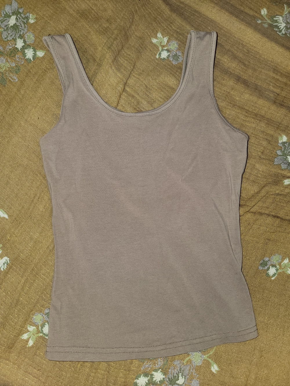 Women’s Sleeveless Scoop Neck Tank Top - Taupe Beige Khaki New